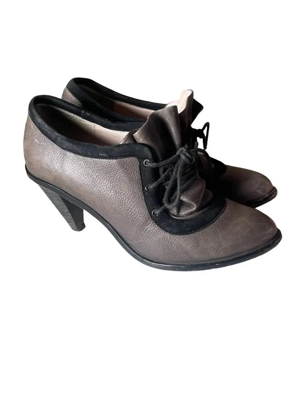 Plenty by Tracy Reese Wayne Oxford Heels 7 37.5 Gray Black Lace Up Bootie Retro